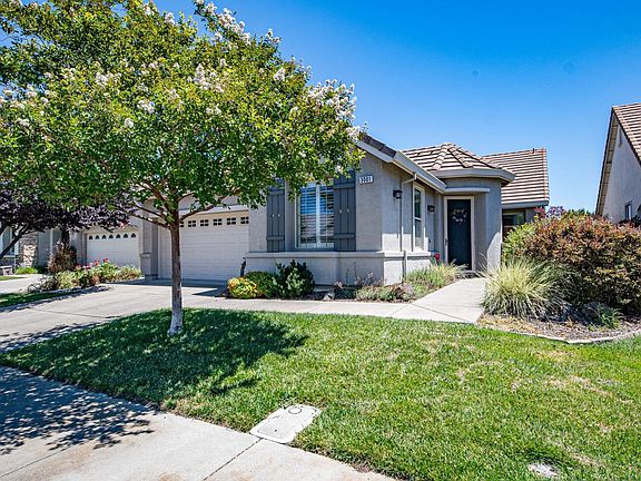4th image of 3001 Red Maple Court