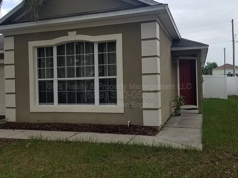752 Sonja Cir — Photo 2