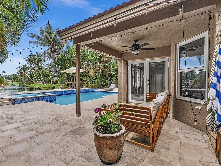 10310 Santiago St — Photo 34