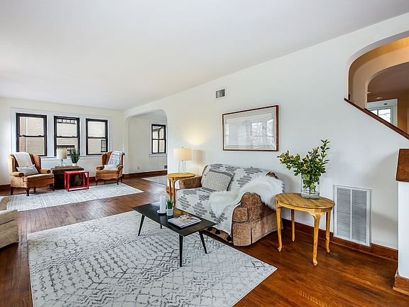 54 Woodbine Ave Larchmont, NY (09 of 29).jpg