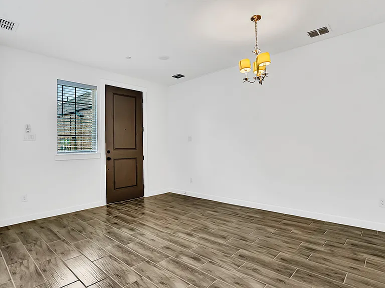 2723 Vista Park Ln — Photo 7