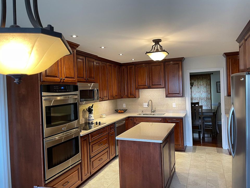 1st image of 4844 Linwood Ct