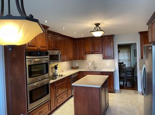 4844 Linwood Ct, Virginia Beach, VA 23464