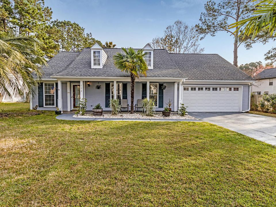 1st image of 102 Dockwell Ln