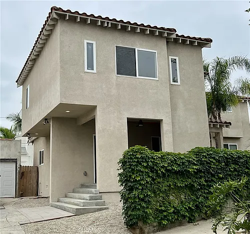 1100 S Highland Ave Photo 1