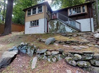 369 E Shore Trl, Sparta, NJ 07871