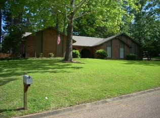 24 Carriage Ct, Brandon, MS 39042
