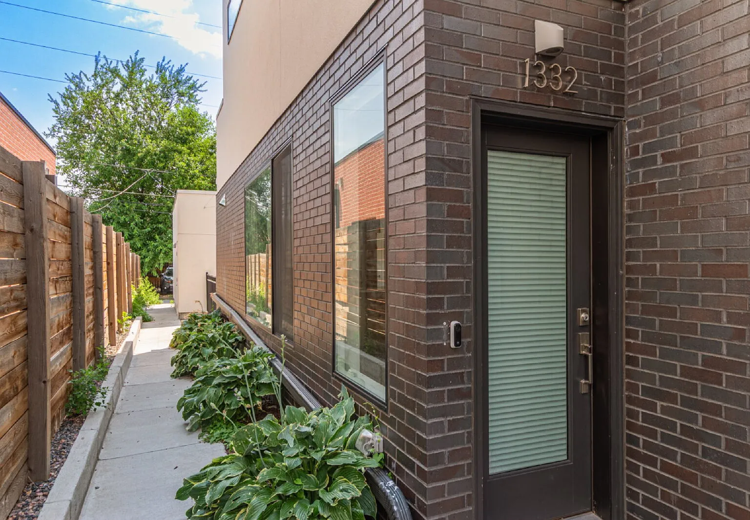 2 bed, 4.0 bath, 1612 sqft, $3,475 — Photo 4
