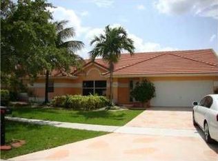986 NW 164th Ave, Pembroke Pines, FL 33028