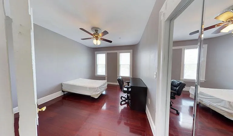 1412 E Genesee St — Photo 12