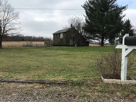 3rd image of 200 Foxhaven Dr