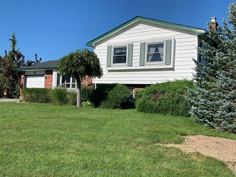 1st image of 9 Lakeview Cir