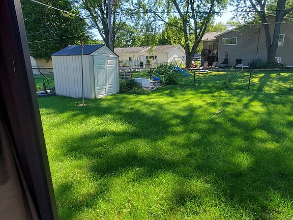 3rd image of 7467 Cumberland Dr