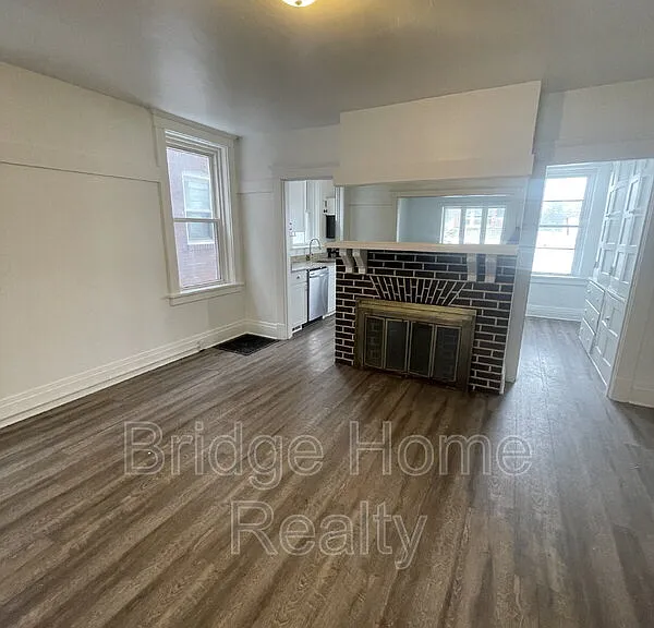 136 S Spring Ave — Photo 11