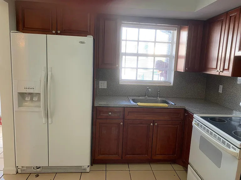 6988 W 17th Ct — Photo 2