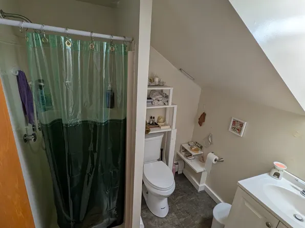 35 Bucksport Rd APT 7, Ellsworth, ME 04605