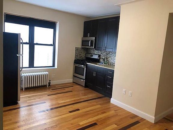 5th image of 3071 34th St APT 1C
