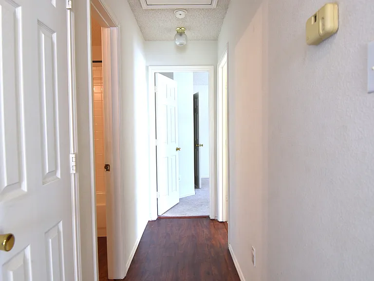 9700 Summer Dr — Photo 15