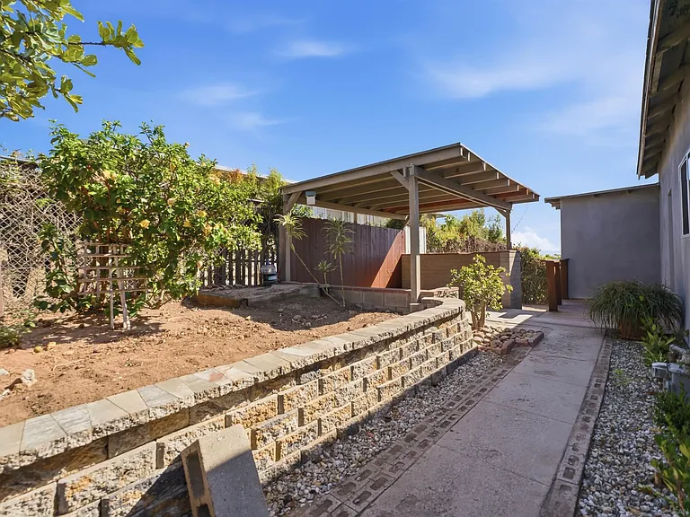 2844 State St — Photo 13