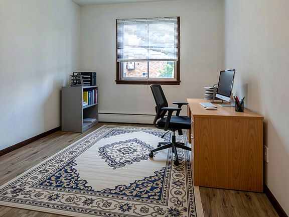 2505 Monterey Office - VIRTUALLY STAGED