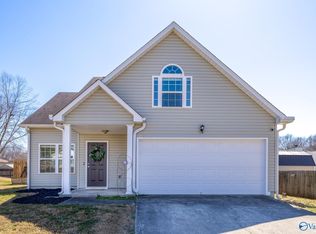 113 Forest Glen Dr, Madison, AL 35757