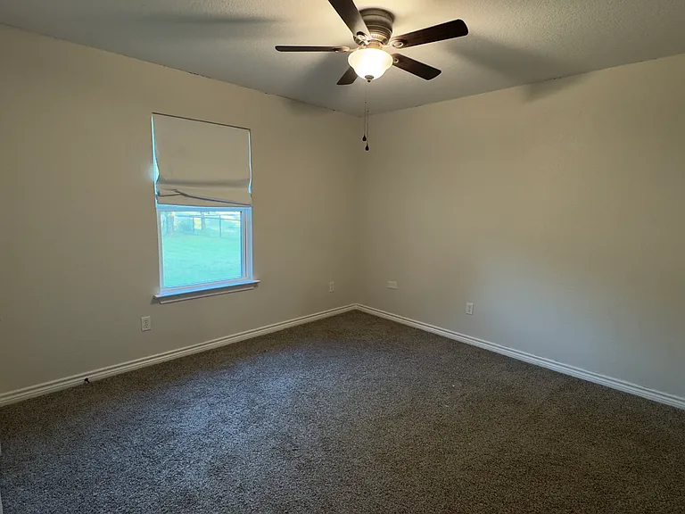 411 Pecan Tree Ct — Photo 18