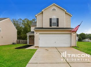 1106 Delander Ln, Charlotte, NC 28214