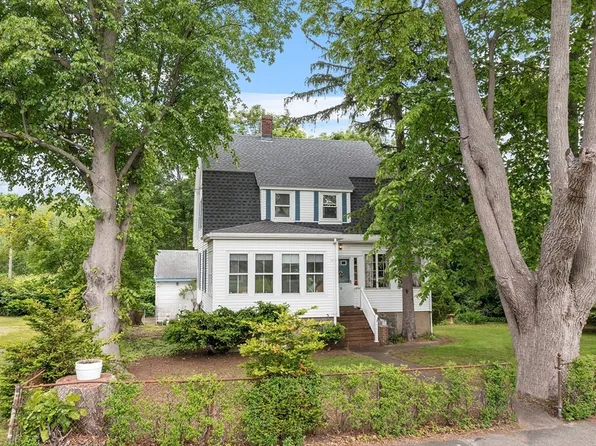 78 Flash Rd, Nahant, MA 01908