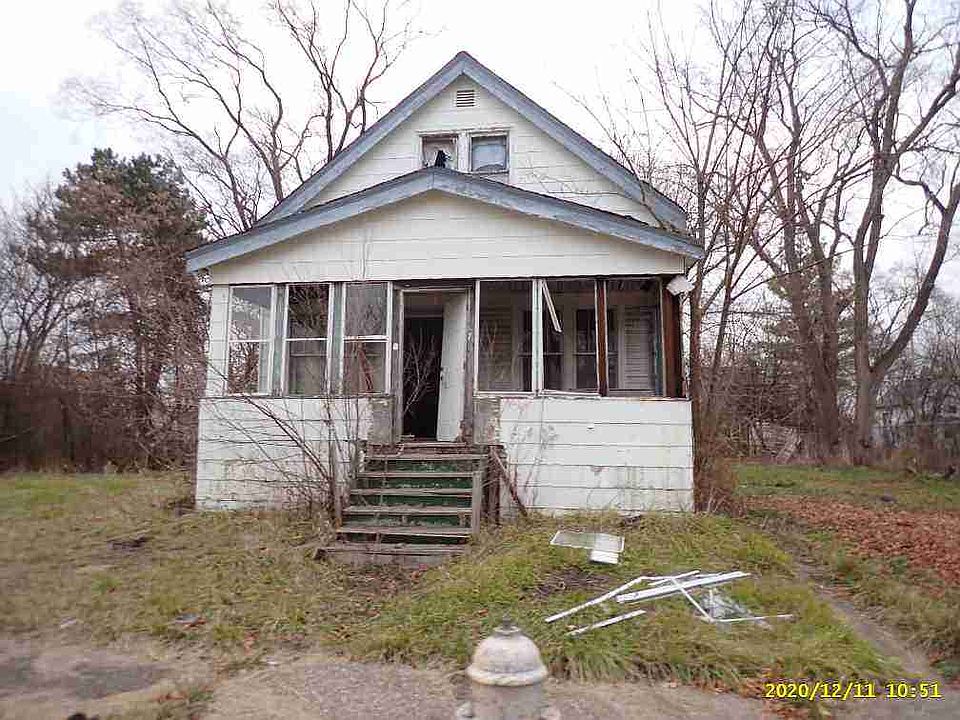 4744 Belvidere