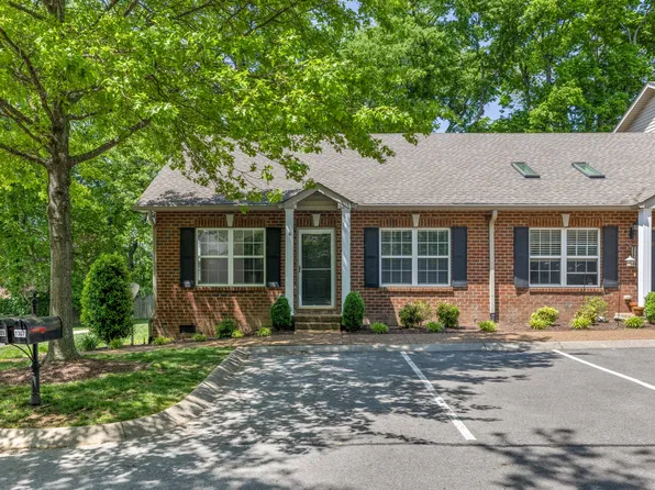 1311 Cashmere Dr, Thompsons Station, TN 37179