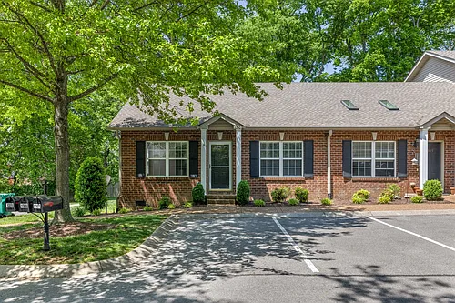 1311 Cashmere Dr Photo 1