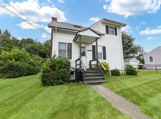 55 2nd St, Swansea, MA 02777