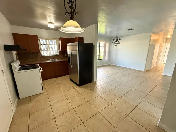 20520 NW 24th Ct, Miami Gardens, FL 33056