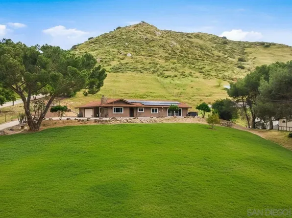 1861 Vista De La Montana, El Cajon, CA 92019