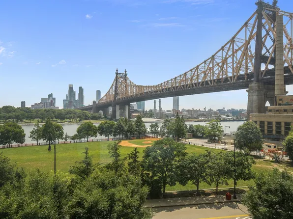 415 Main Street image 1 of 12