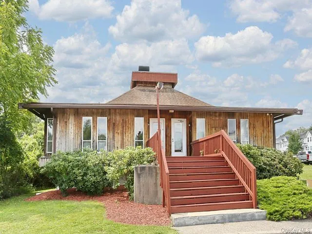 205 Concord Ln
