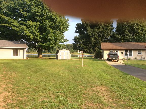  includes shed clothesline 