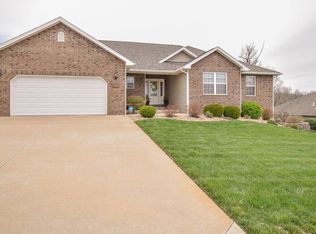 160 Ridgeview Dr, Saint Robert, MO 65584