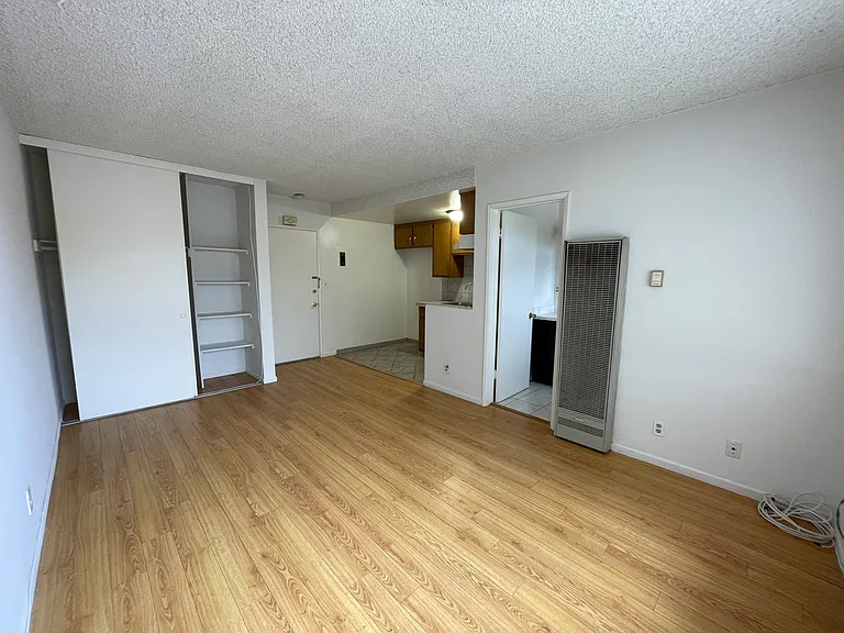 311 San Marcos St — Photo 6