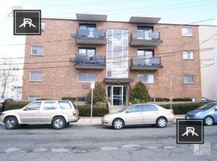 17 Euston Rd #9, Brighton, MA 02135