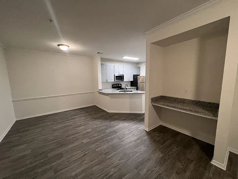 Wesley St. James Apartments at Sandy Springs — Photo 182