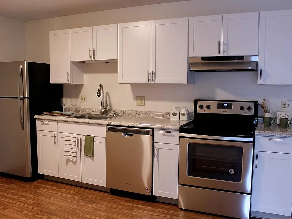 30 Gatehouse Rd #201