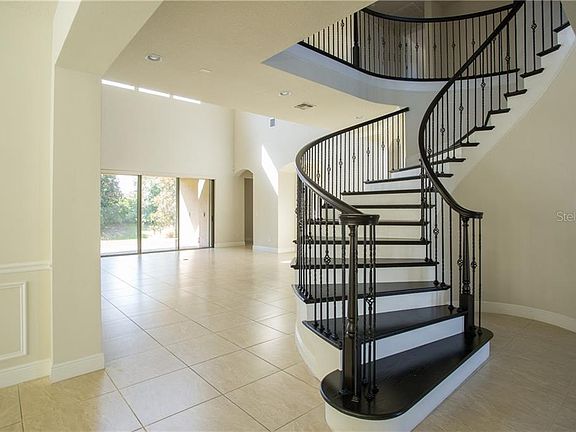 4th image of 11663 Savona Way