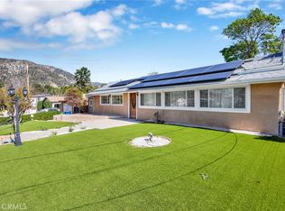 11020 Whitegate Ave, Sunland, CA 91040