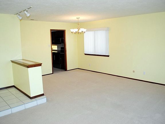 4th image of 618 Paseo Del Mar NE