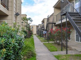 8100 Creekbend Dr APT 152, Houston, TX 77071