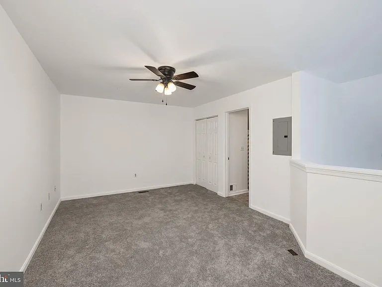 1025 Gardenview #301 — Photo 18