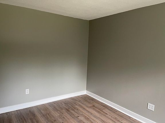 5th image of 29 Eastside Lane #12