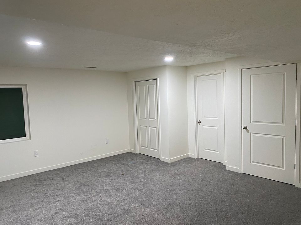 1st image of 1102 E Dogwatch Dr #5