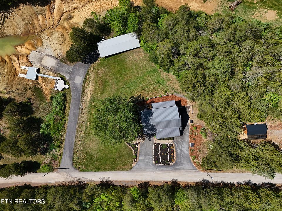 43rd image of 1019 Moonside Ln